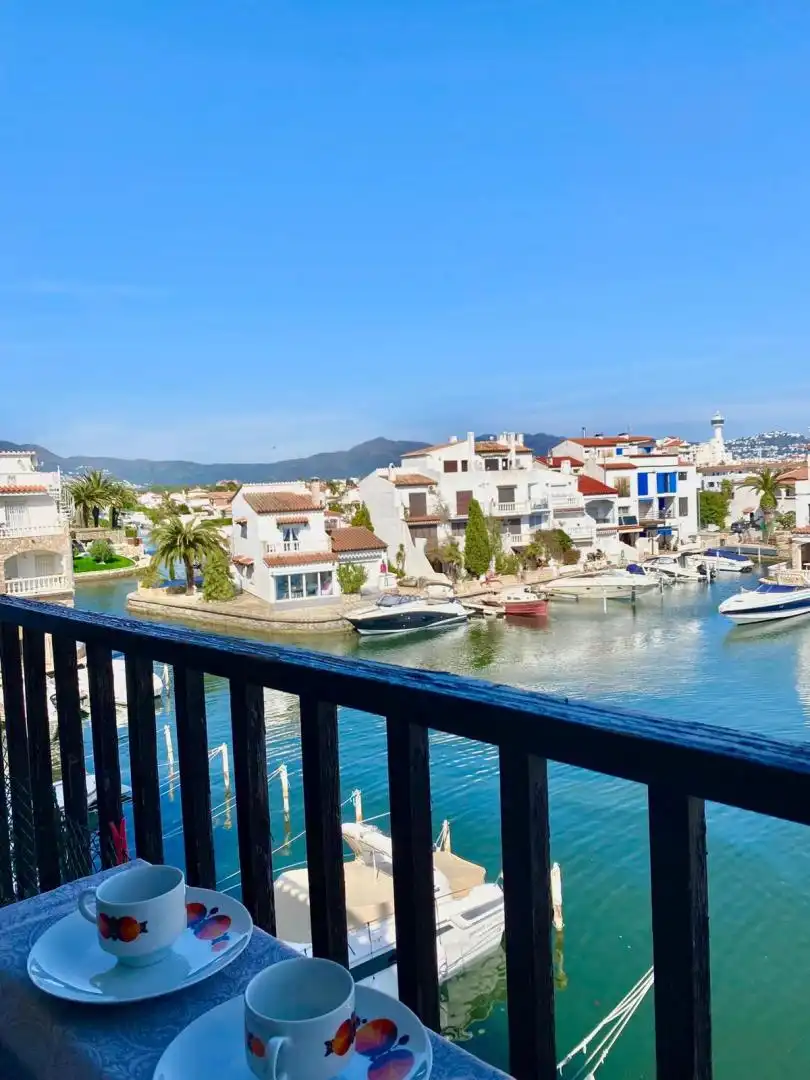 Appartement compact à louer à Port Empúries