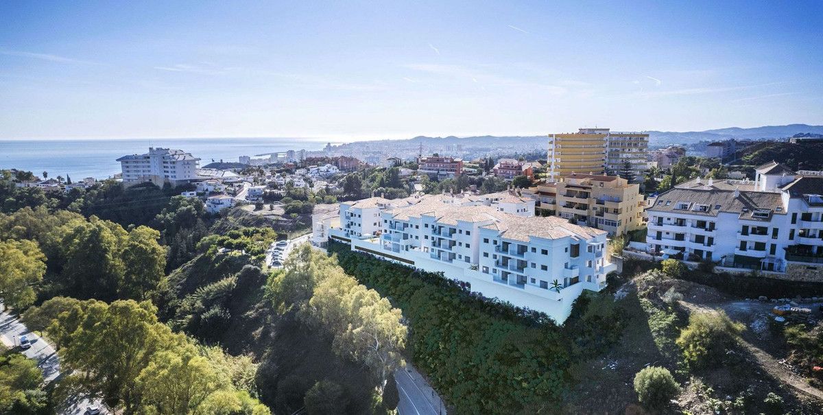 Außenansicht von Dachboden zur Miete in Fuengirola mit Klimaanlage, Privatgarten und Terrasse