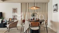 Menjador de Apartament de lloguer en  Barcelona Capital amb Aire condicionat, Calefacció i Moblat