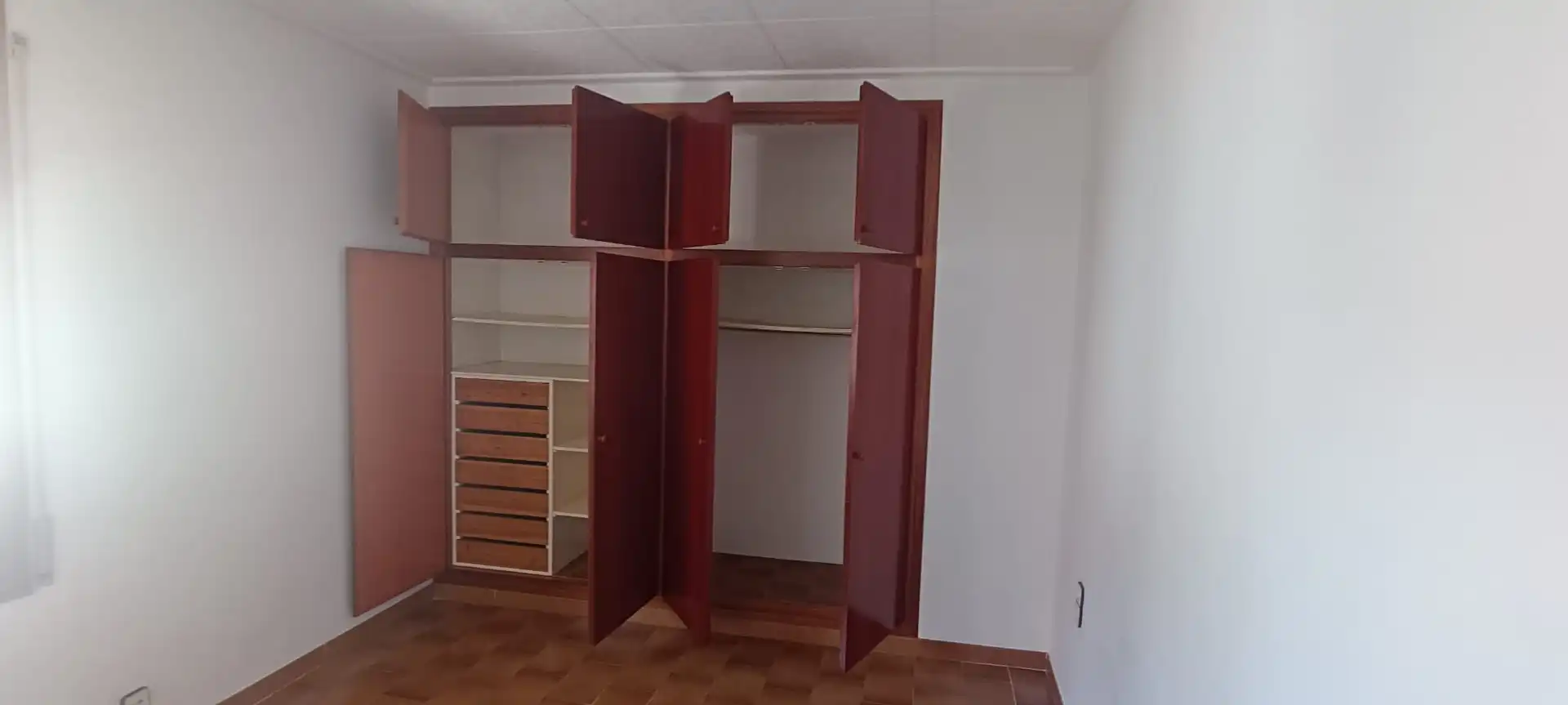 Habitación de Piso en venta en Sant Celoni con Calefacción, Terraza y Horno