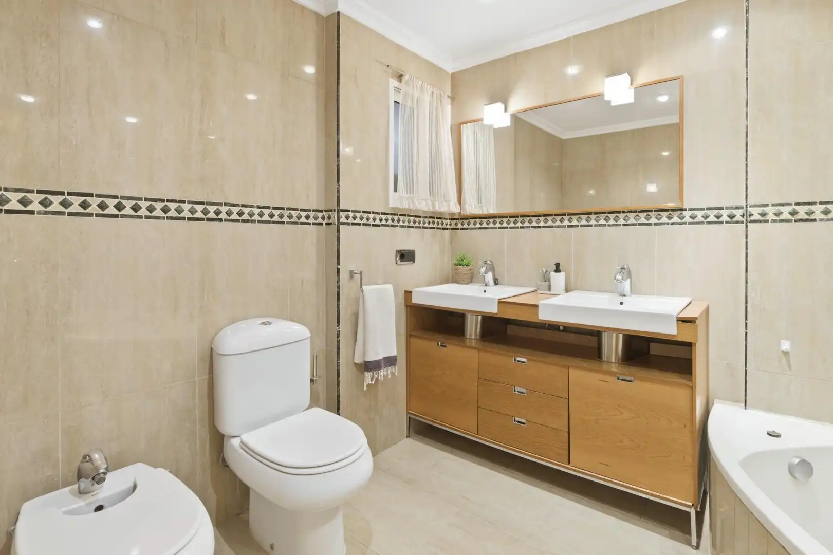 Baño de Piso en venta en Sagunto / Sagunt con Aire acondicionado, Calefacción y Parquet