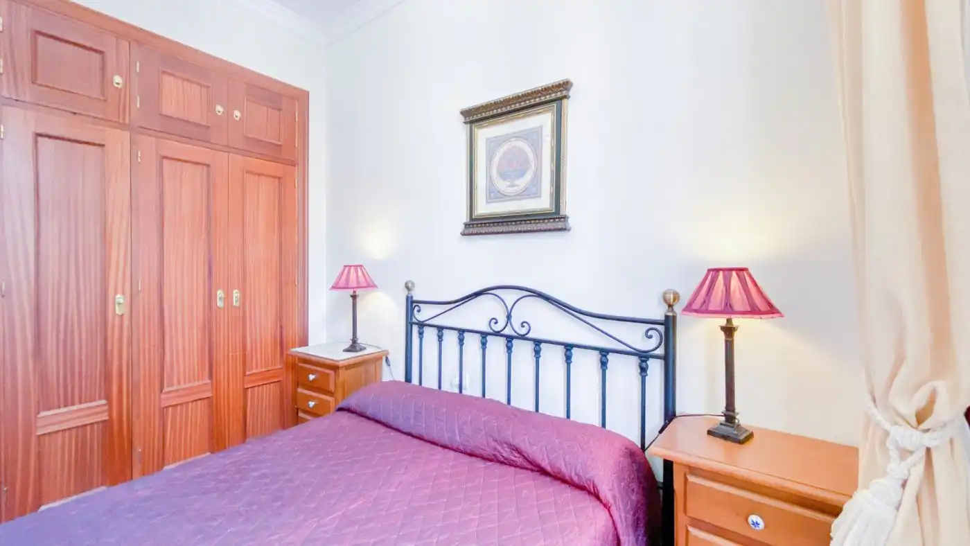 Bedroom of Flat for rent in Málaga  with Air Conditioner, Parquet flooring and Furnished