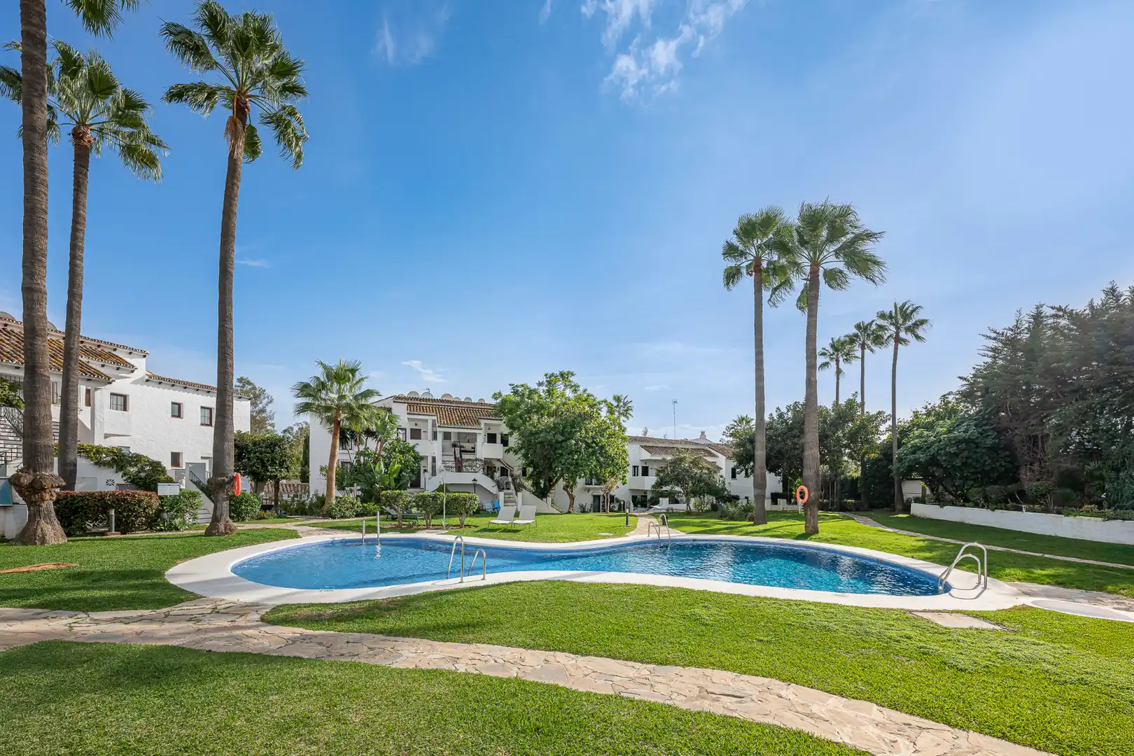 Jardí de Apartament en venda en Marbella amb Aire condicionat, Calefacció i Parquet