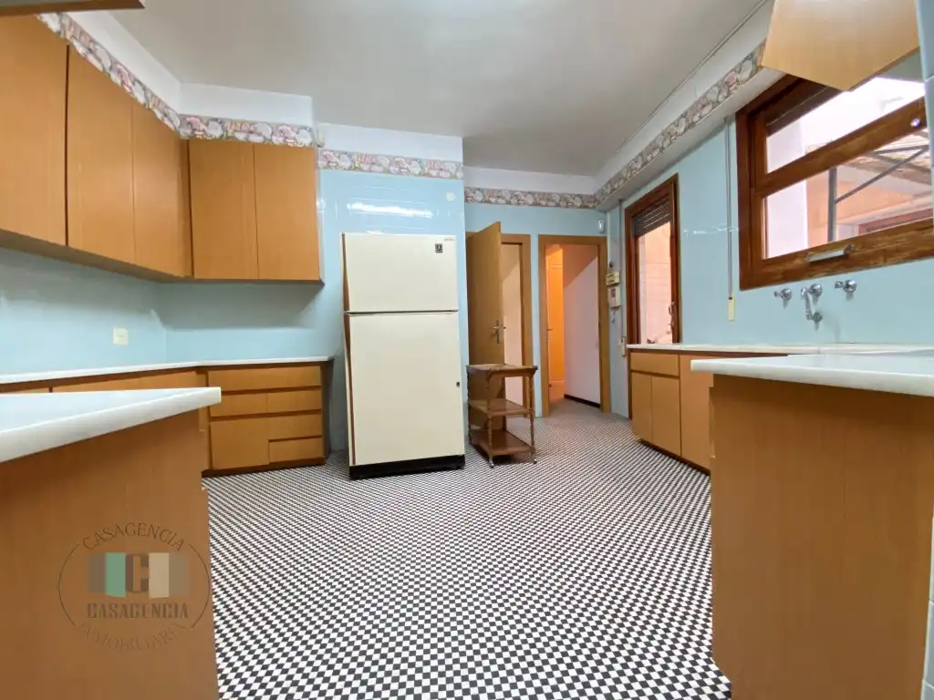 Piso en venta en Plaza Huerto Sogueros, Casco Histórico