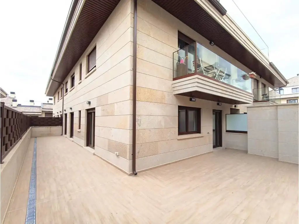 Vista exterior de Planta baixa de lloguer en Galapagar amb Forn, Microones i Es permeten mascotes