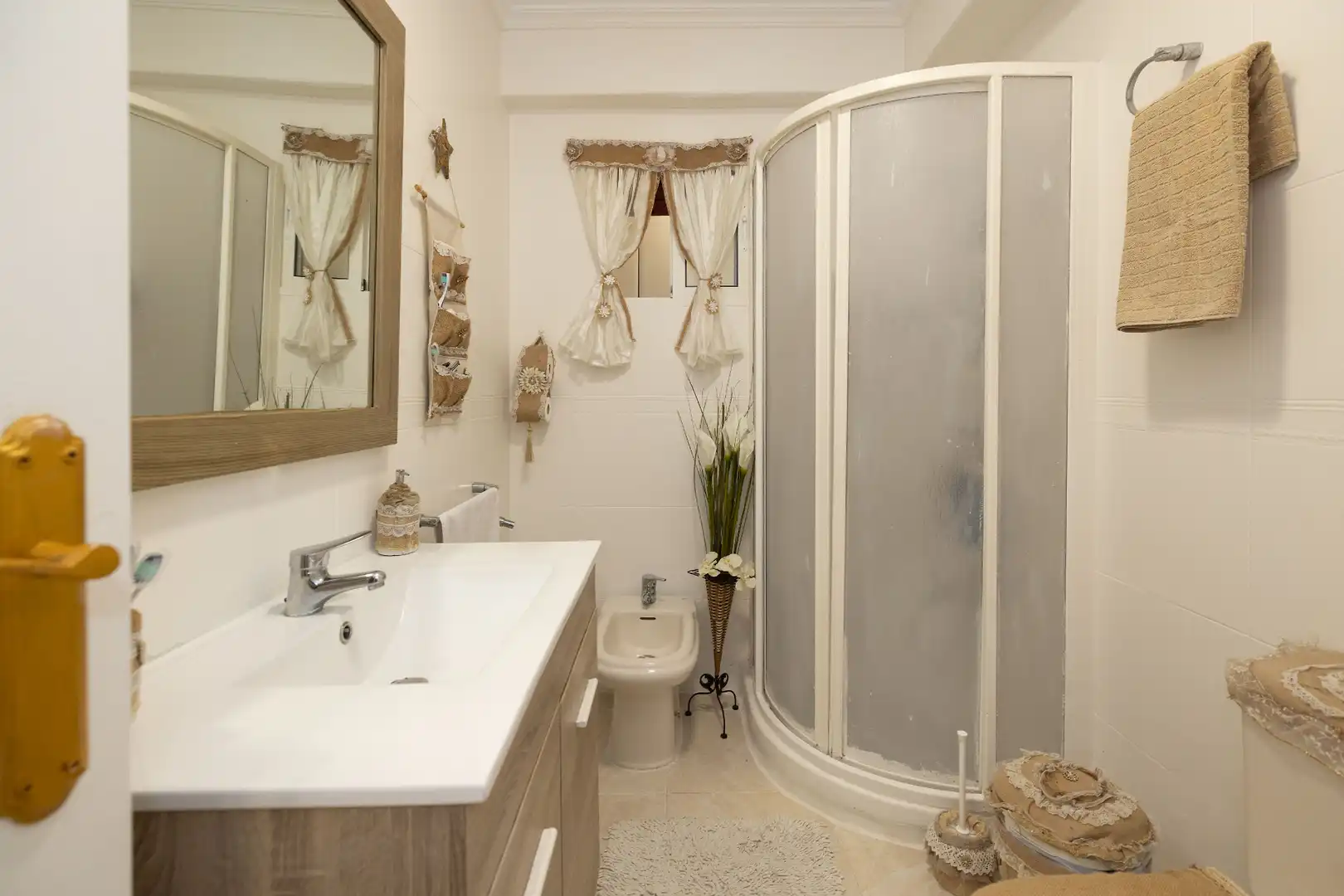 Baño de Planta baja en venta en Marbella con Terraza y Piscina comunitaria