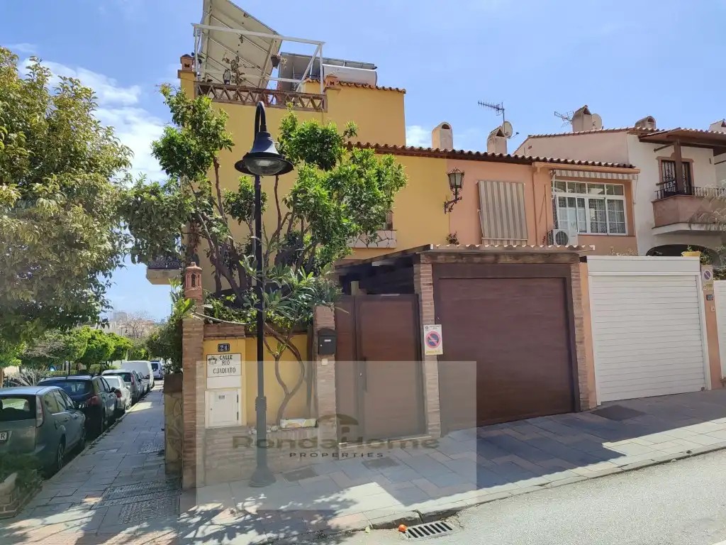 Casa o xalet en venda a Calle Rio Guadaira, Los Rios, Las Lagunas