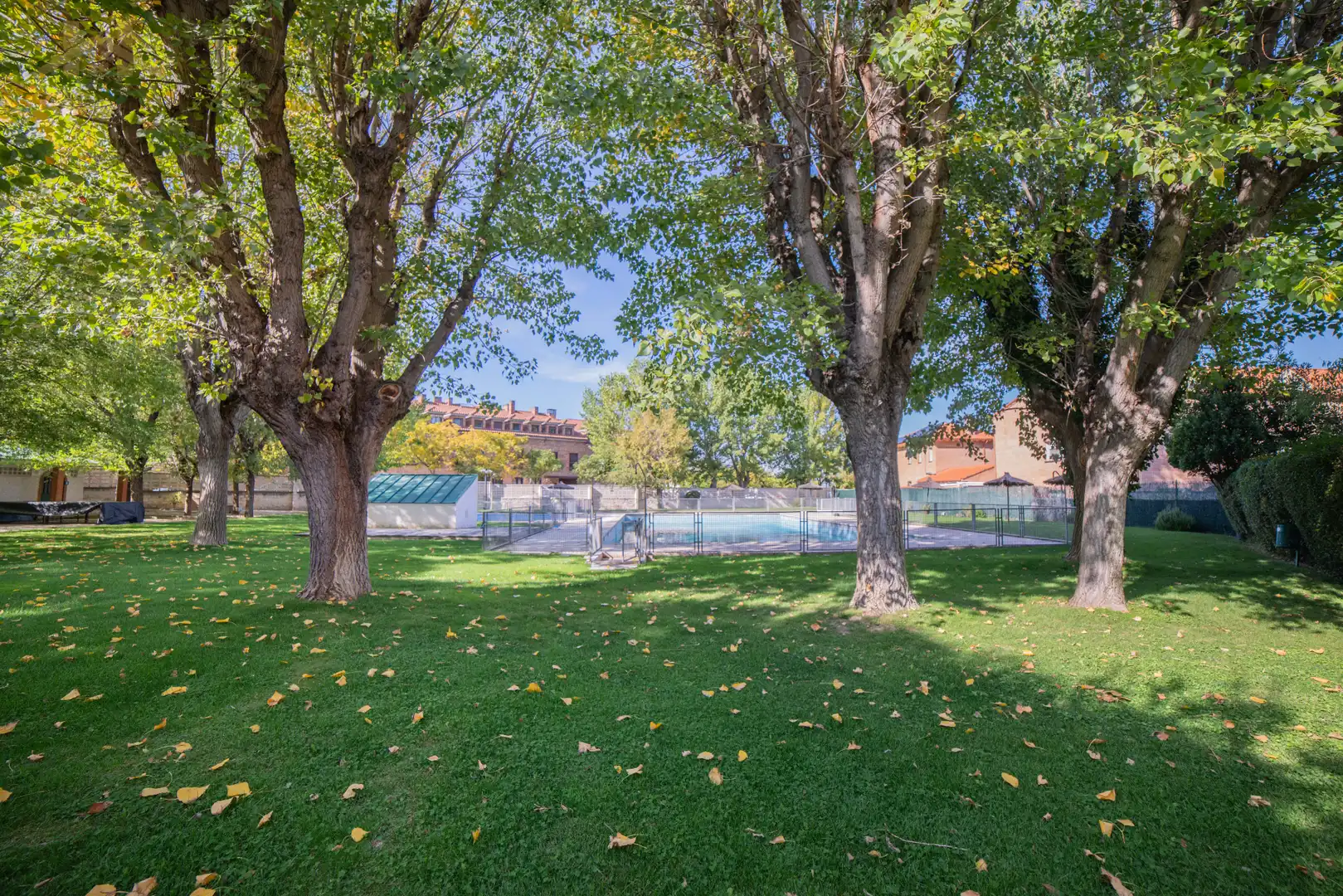 Jardí de Pis en venda en Sevilla la Nueva amb Calefacció i Piscina comunitària
