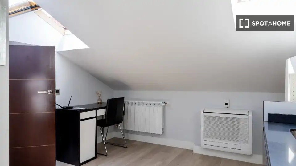 Zimmer in Guindalera