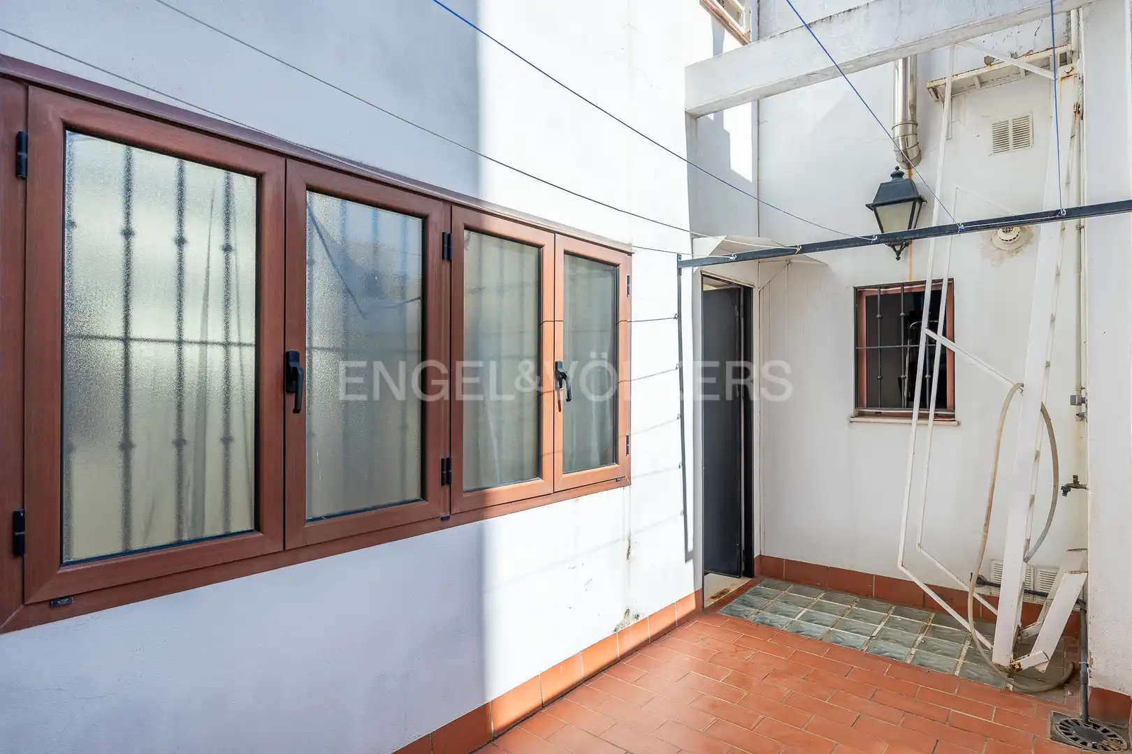 Houses for sale in Sevilla  with Air Conditioner, Heating and Storage room