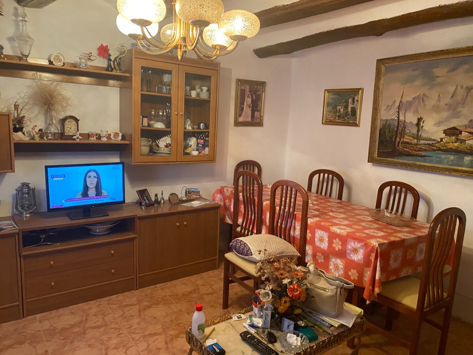 Country house for sale in Plou