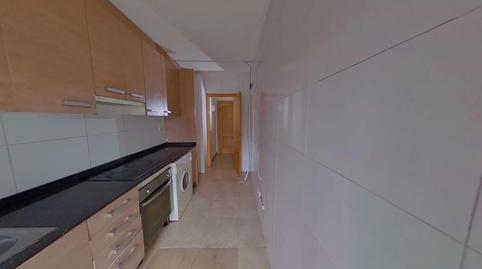 Foto 4 de Apartament en venda a De Ramon Mandri, Parc Bosc - Castell, Girona