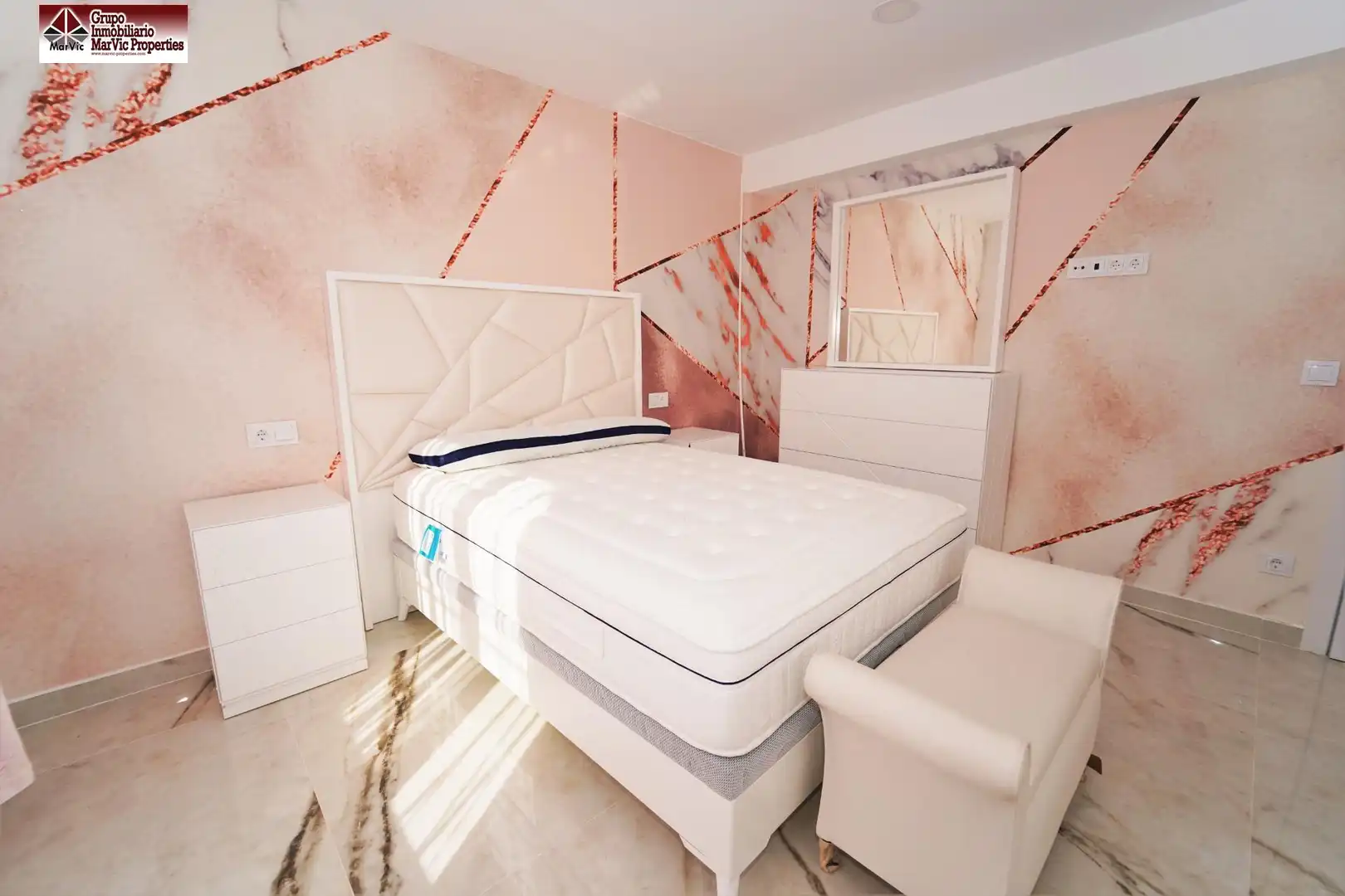 Chalet con piscina en venta en Coloma, imagen 36