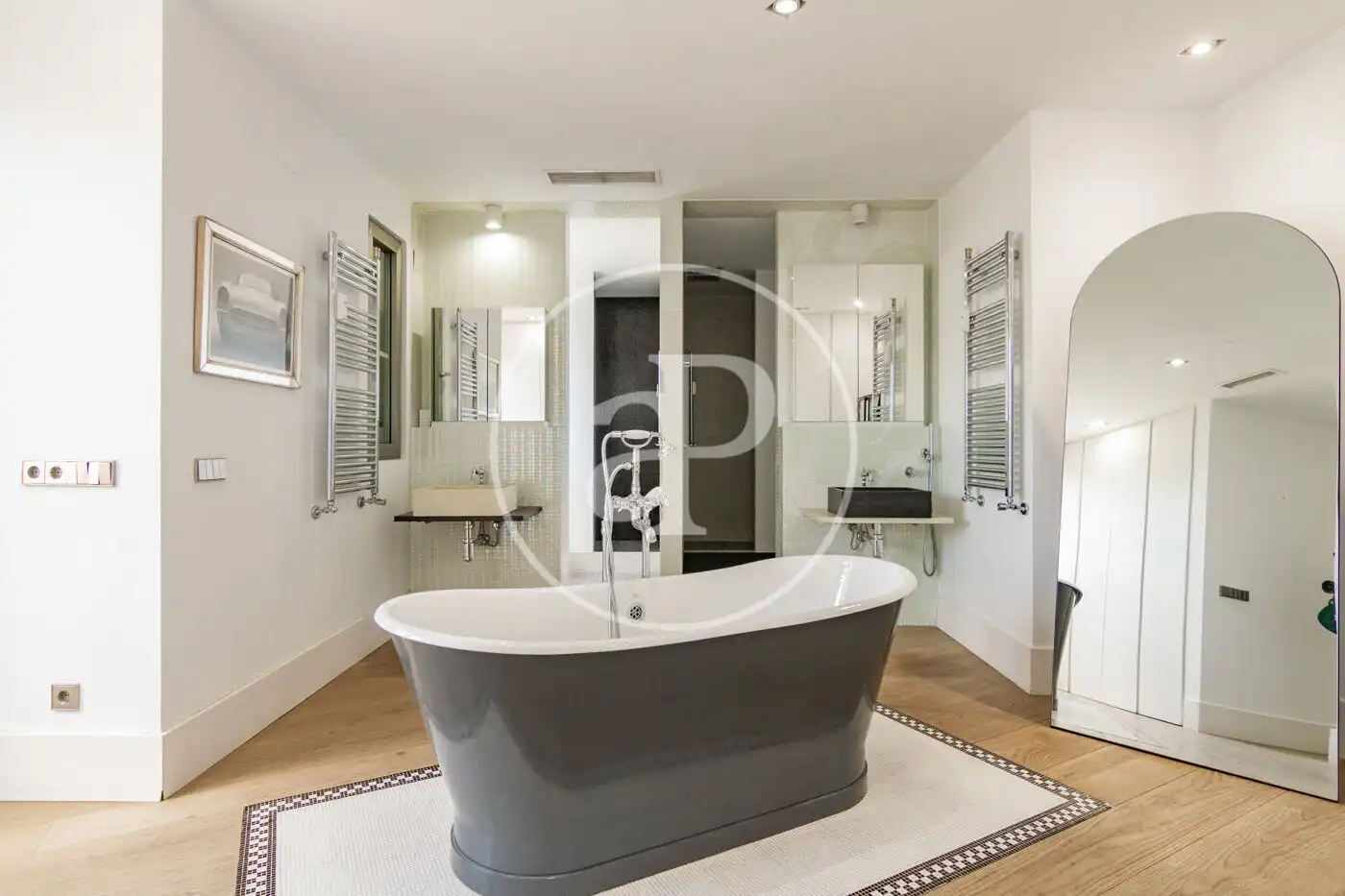 Baño de Ático en venta en Madrid con Aire acondicionado, Calefacción y Jardín privado