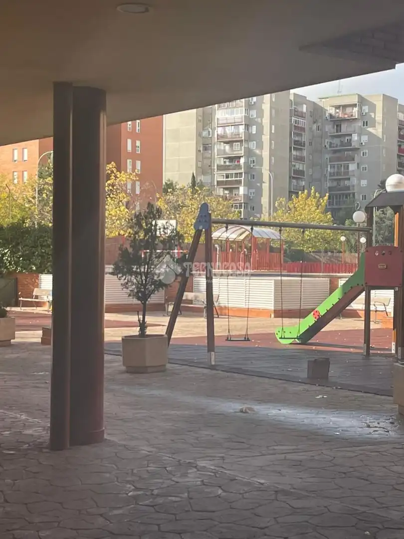 Flat for rent in Suroeste - Zona Hospital