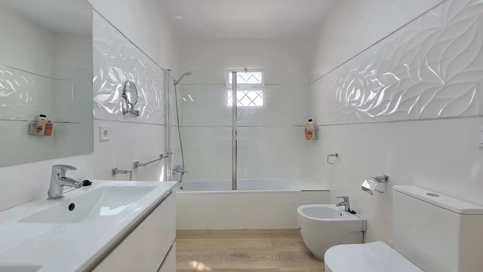 Bany de Casa o xalet en venda en Torremolinos amb Aire condicionat, Terrassa i Traster