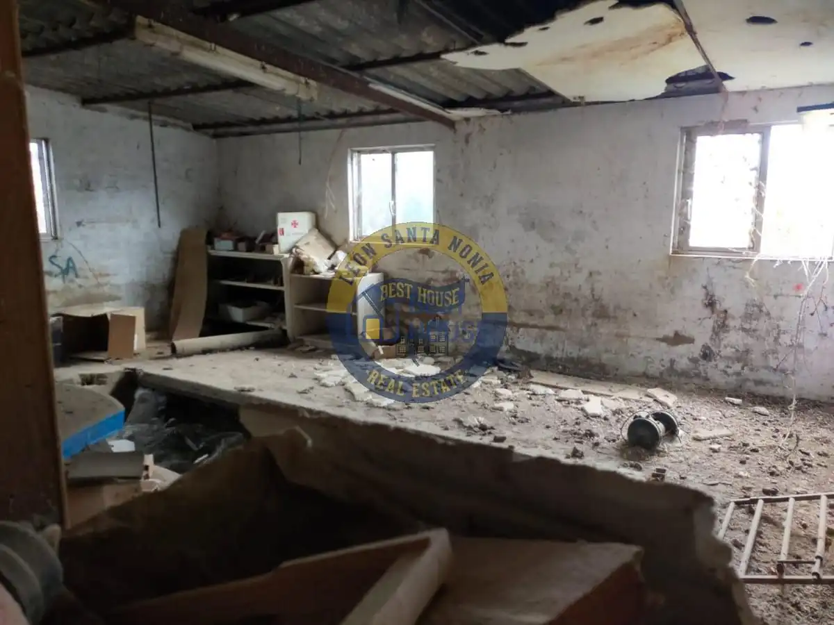 Nau industrial en venda a Valverde de la Virgen, imagen 6