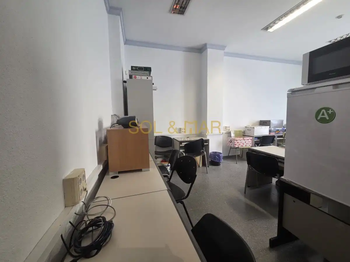 Local en venta en Torremolinos con Aire acondicionado