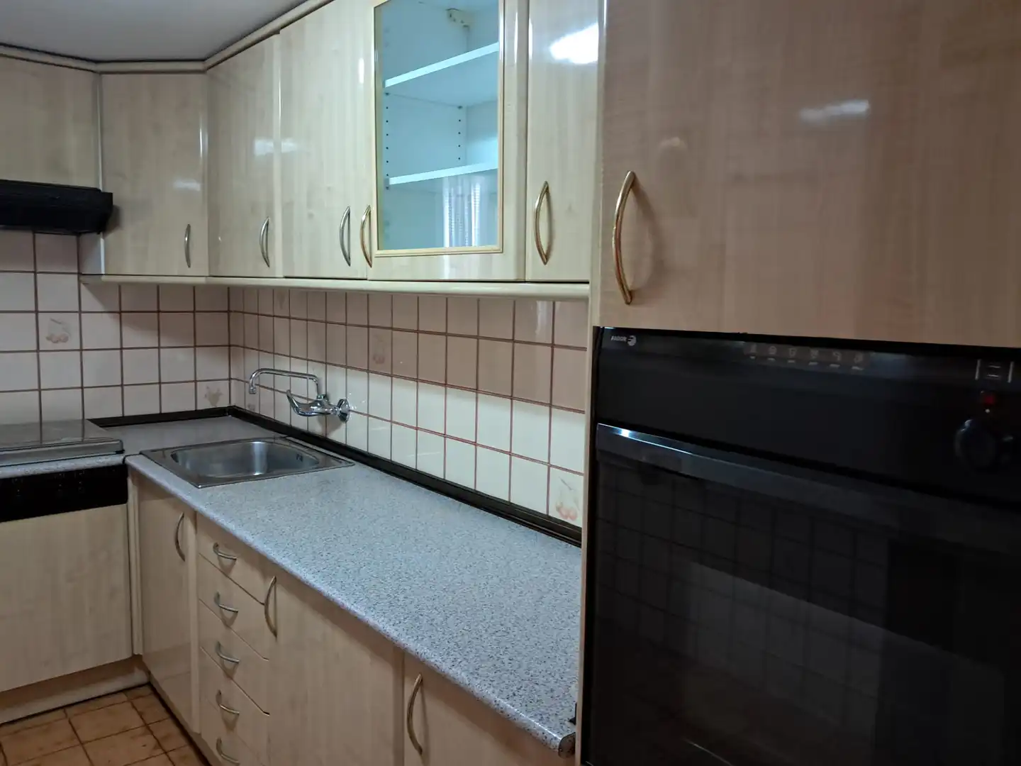 Kitchen of Flat for sale in Gandia  with Air Conditioner, Furnished and Oven