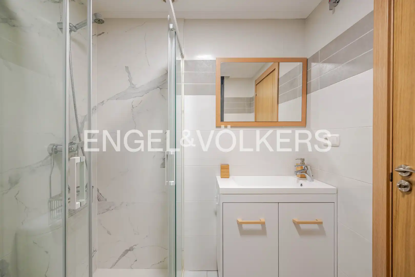 Baño de Piso en venta en Astigarraga con Calefacción, Jardín privado y Terraza