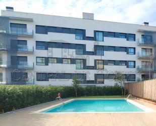Piscina de Planta baixa en venda en Sant Cugat del Vallès amb Aire condicionat, Calefacció i Jardí privat