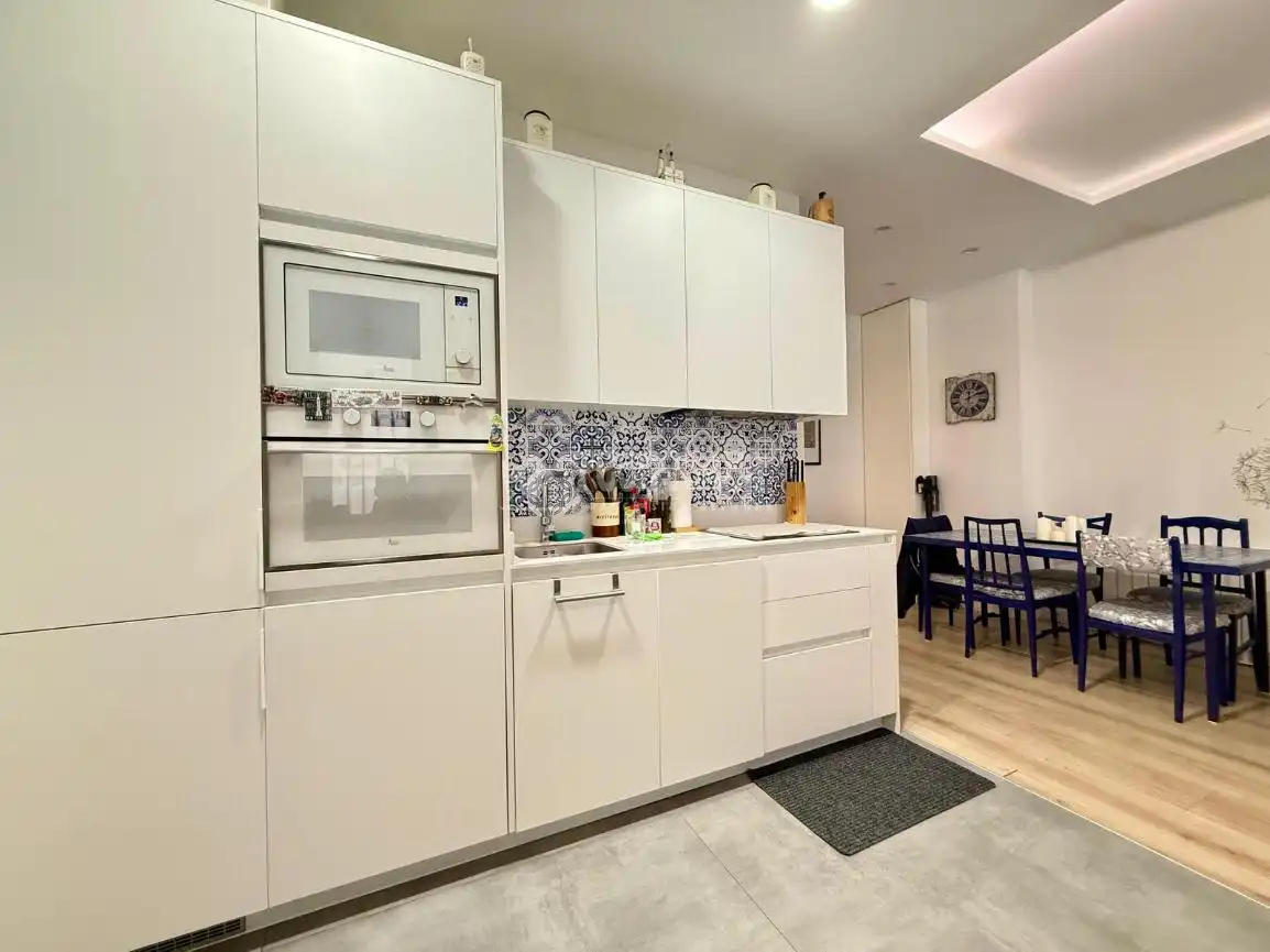 Piso en venta en San Juan Bautista, Ciudad Lineal, Madrid Capital