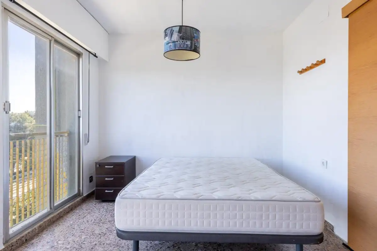 Habitación de Piso en venta en Catarroja con Calefacción y Trastero