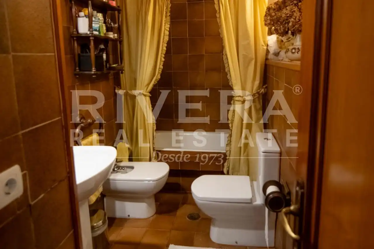 Baño de Casa o chalet en venta en Vigo  con Calefacción, Jardín privado y Terraza