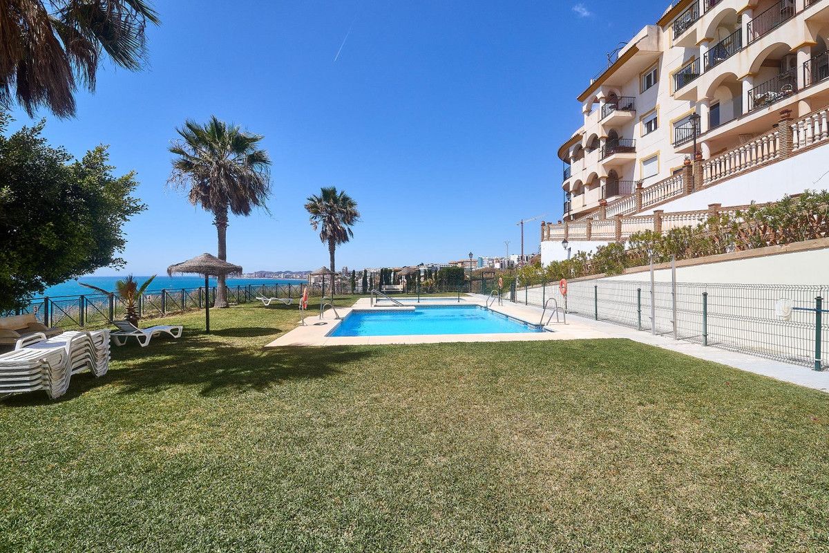 Jardí de Apartament en venda en Benalmádena amb Aire condicionat, Calefacció i Moblat