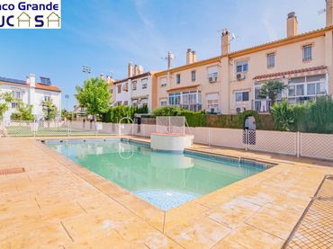 Terraced house with pool for sale in Camino Camino Gabia
