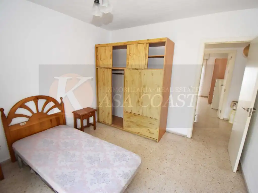 Casa adosada en venta en Los Boliches