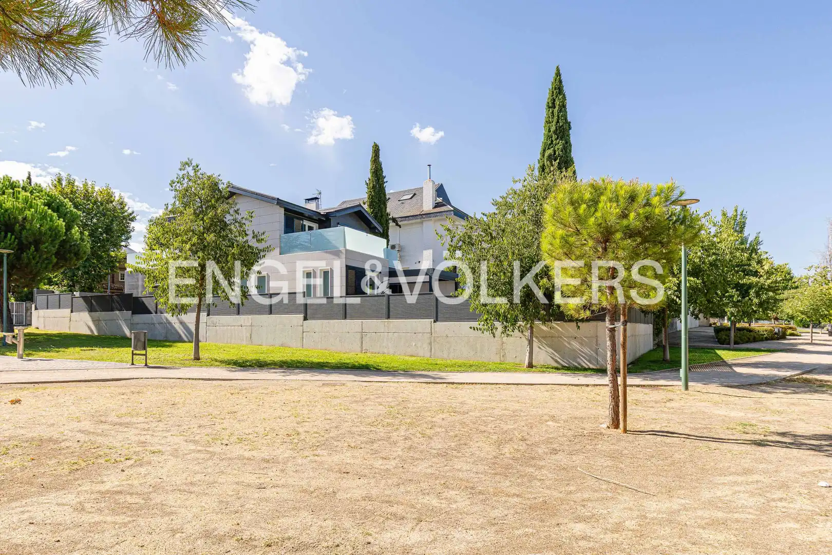 Casa o xalet en venda en Pozuelo de Alarcón amb Aire condicionat, Calefacció i Jardí privat