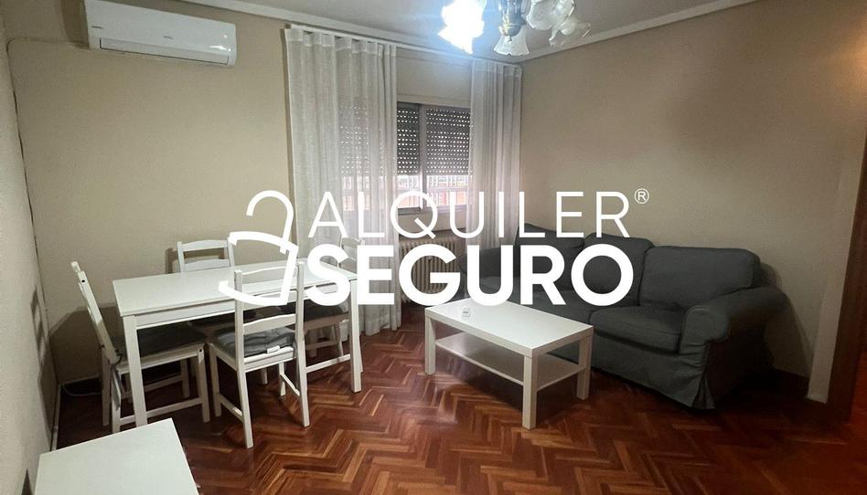 Photo 1 of Flat to rent in Hermanos Gómez, Ventas, Madrid