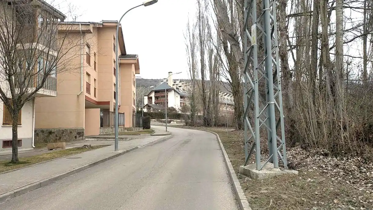 Außenansicht von Residential zum Verkauf in Jaca