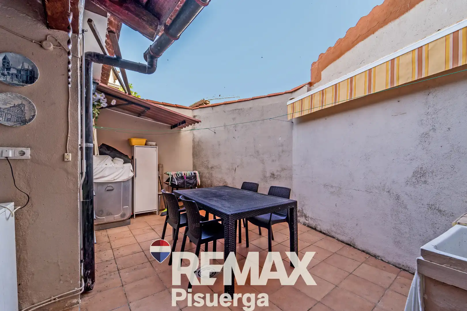 Exterior view of Houses for sale in Valoria la Buena  with Heating and Terrace