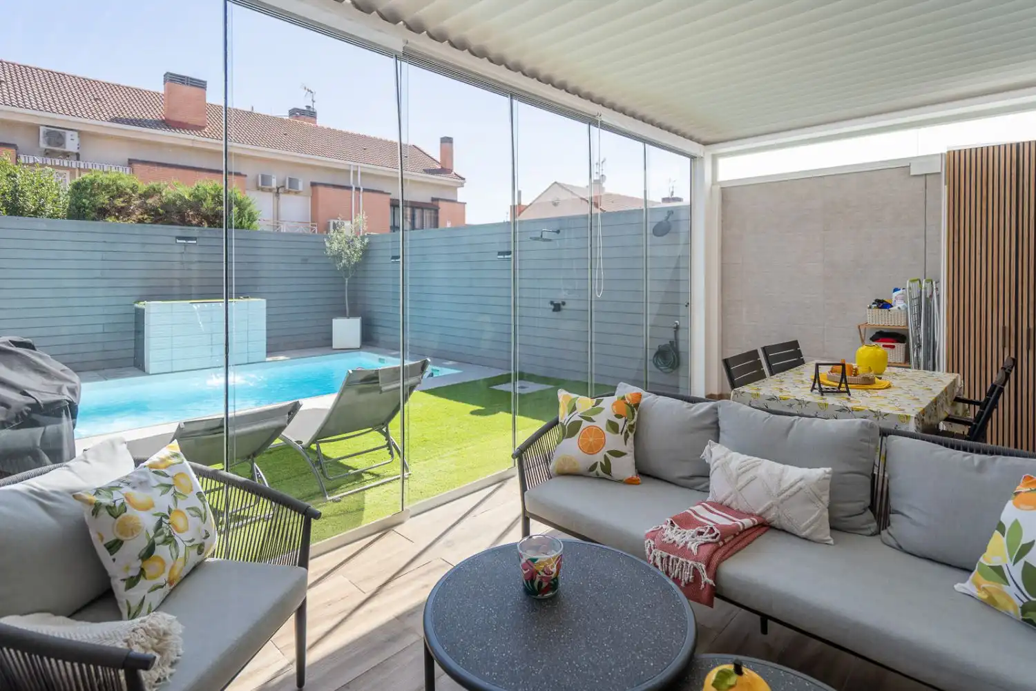 Terrace of Detached homes for sale in Laguna Park