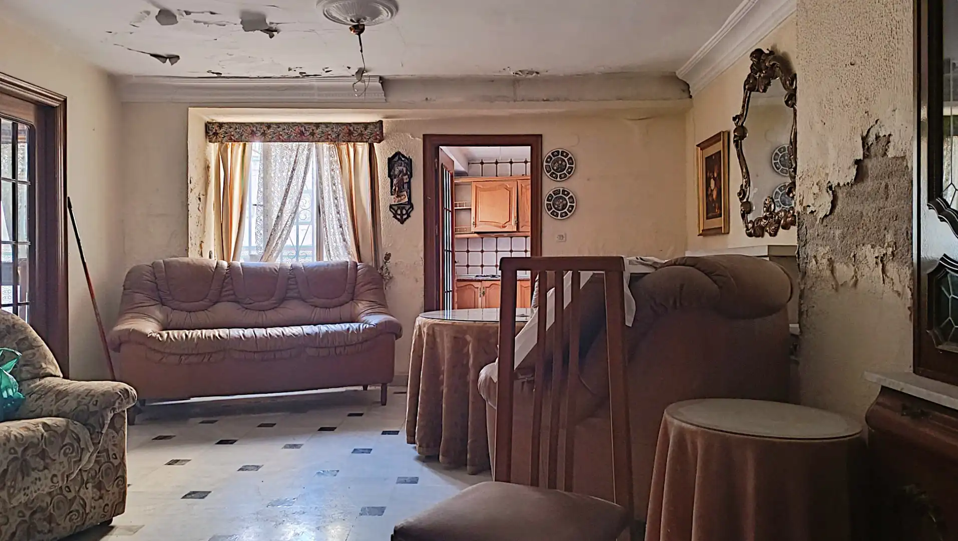 Sala d'estar de Casa o xalet en venda en Mancha Real amb Terrassa i Balcó