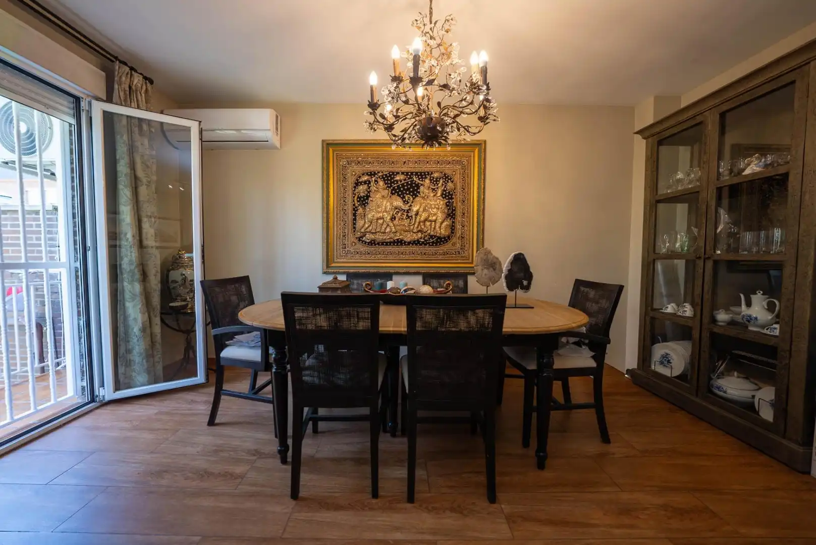 Comedor de Casa adosada en venta en Leganés con Aire acondicionado, Calefacción y Jardín privado
