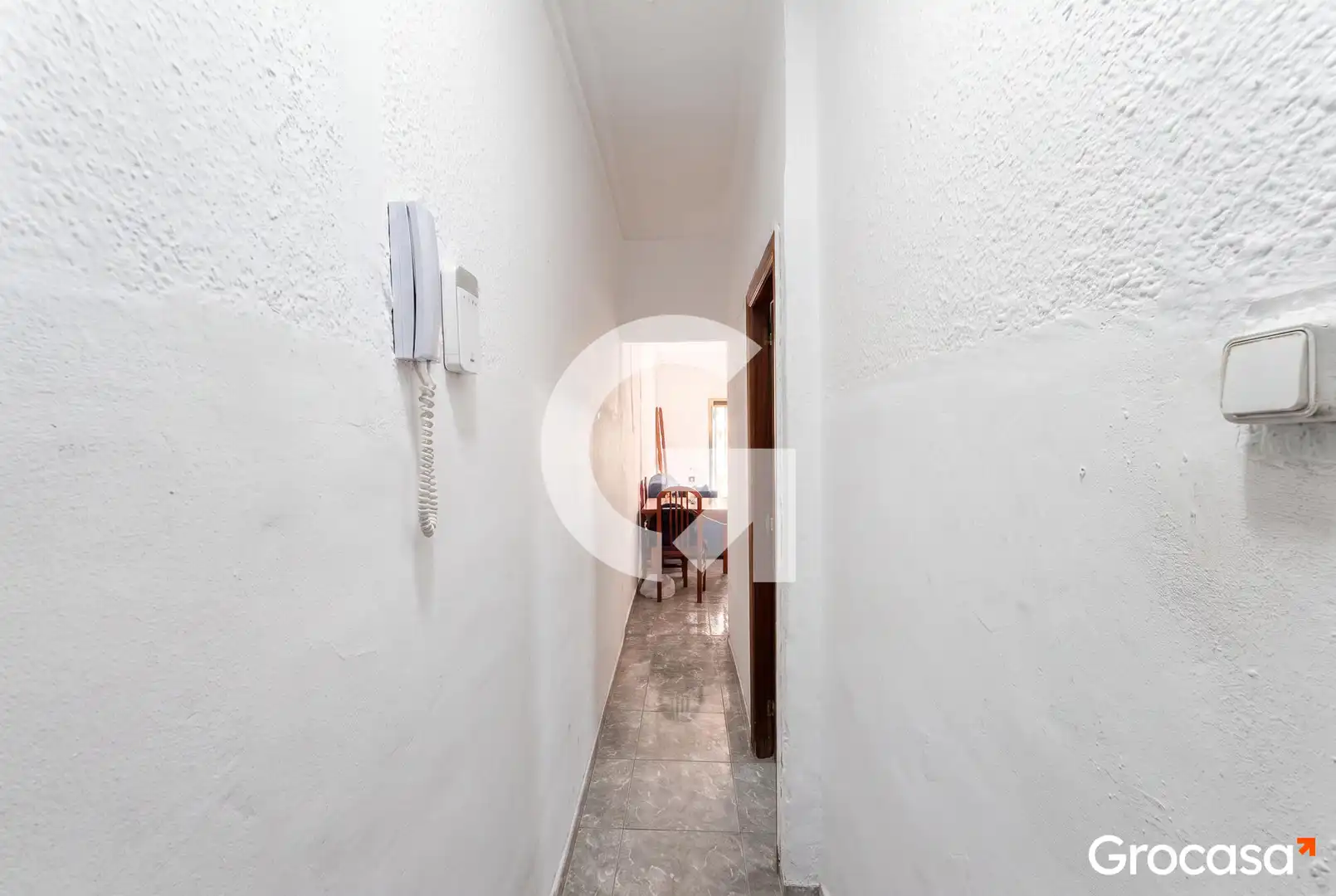 Piso en venta en L'Hospitalet de Llobregat con Terraza