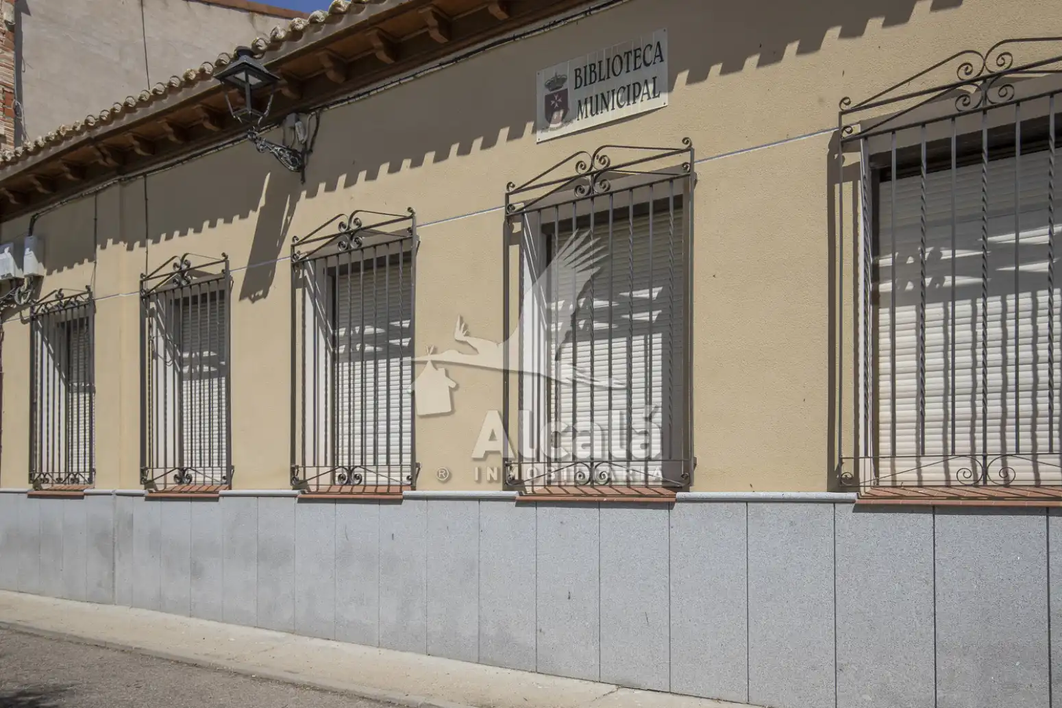 Vista exterior de Oficina en venta en Villamiel de Toledo con Calefacción