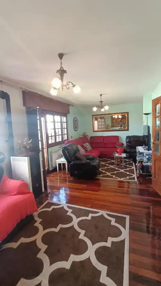 Sala d'estar de Àtic en venda en Pontevedra Capital  amb Terrassa i Balcó