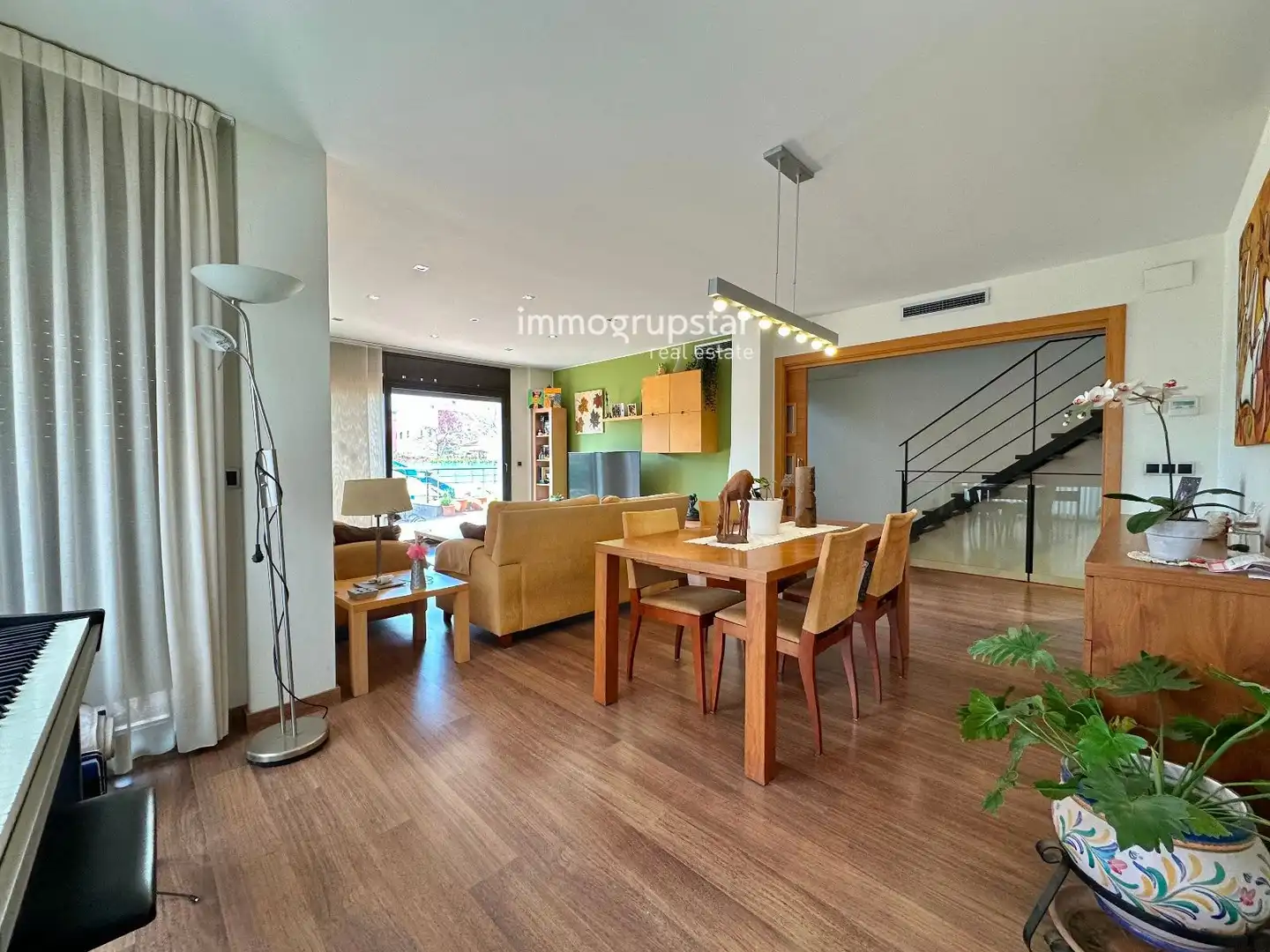 Sala de estar de Casa adosada en venta en Calonge i Sant Antoni con Aire acondicionado, Calefacción y Terraza