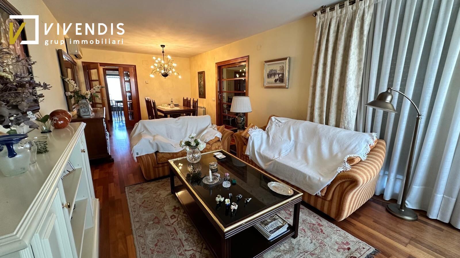 Living room of Flat for sale in  Lleida Capital  with Air Conditioner, Heating and Parquet flooring