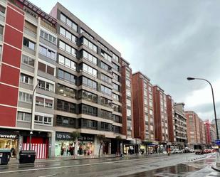 Vista exterior de Oficina de lloguer en Bilbao  amb Aire condicionat