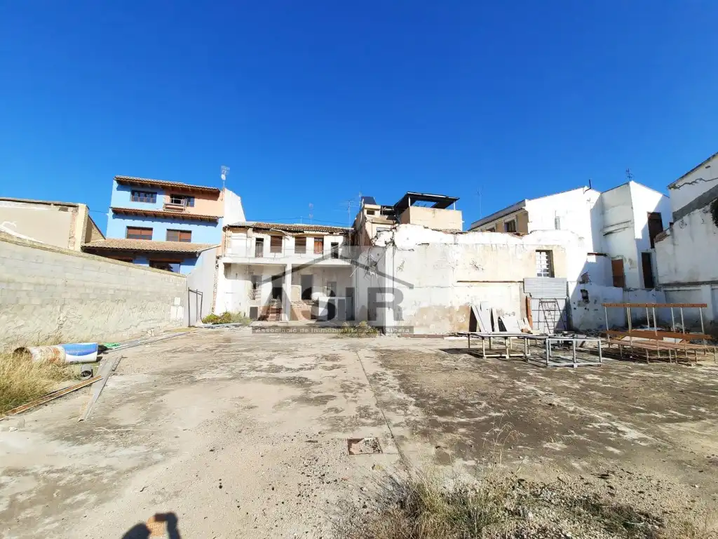 Terreno residencial en venta en Casc Urbà, imagen 2