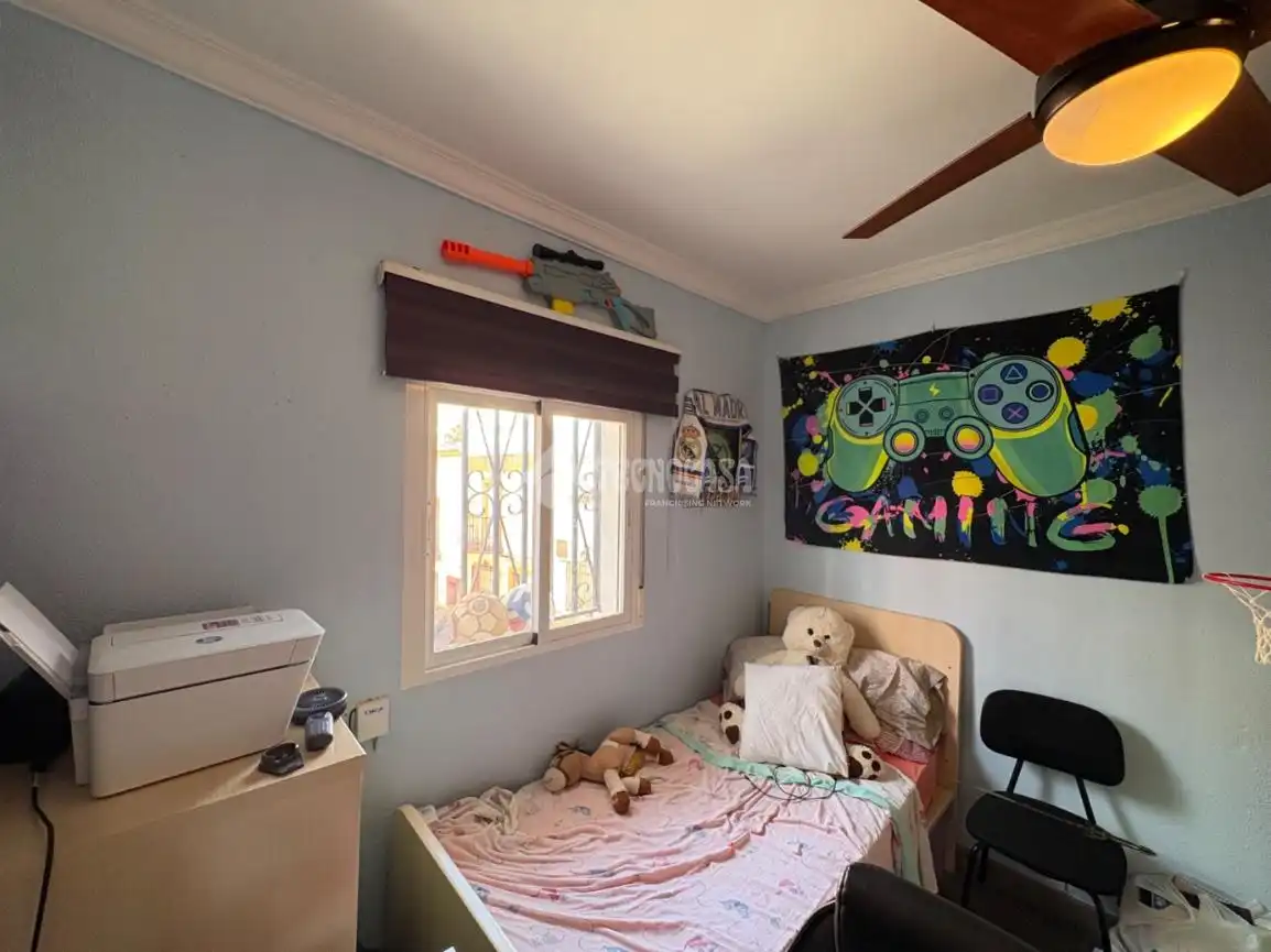 Habitación de Piso en venta en Jaén con Aire acondicionado