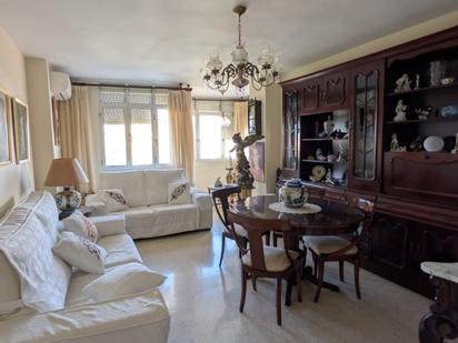 Living room of Flat for sale in  Sevilla Capital  with Air Conditioner