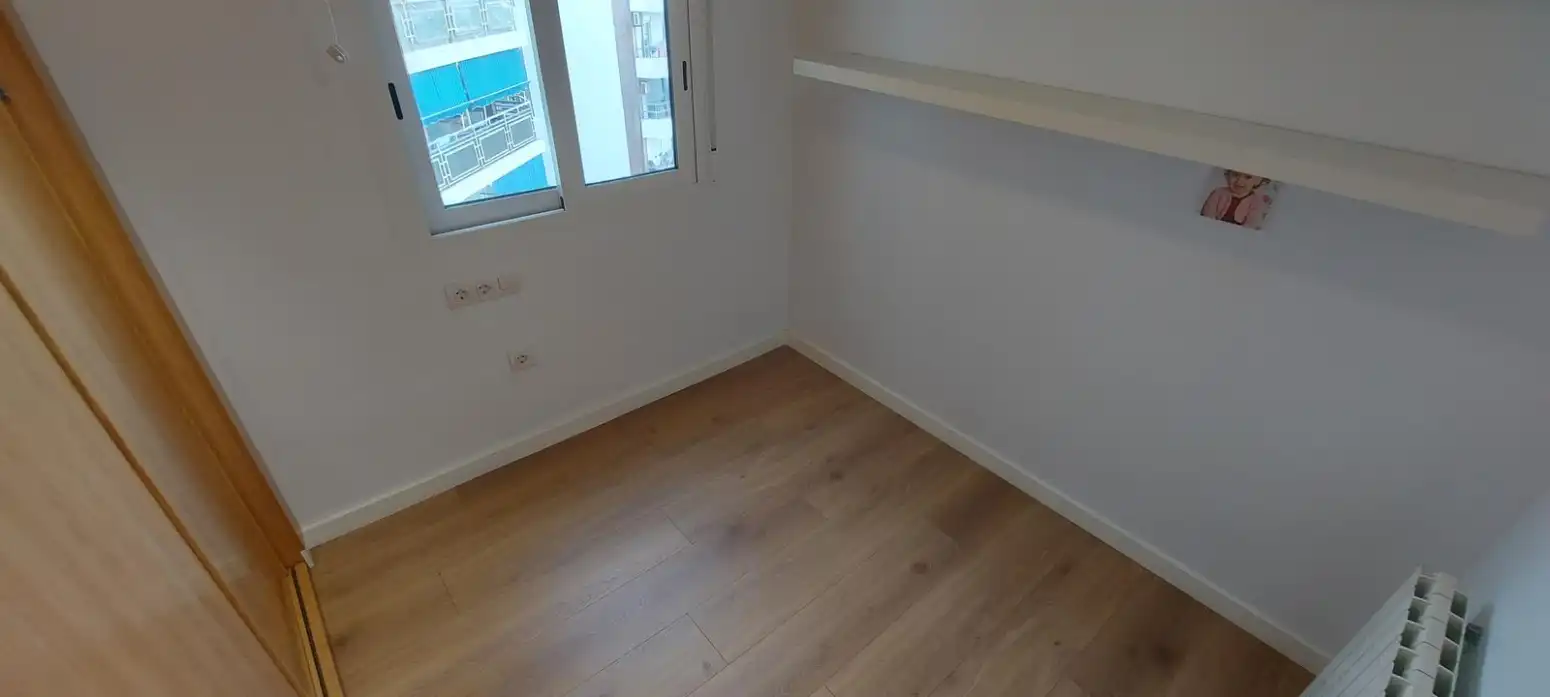 Habitación de Piso de alquiler en Sagunto / Sagunt con Jardín privado, Terraza y Amueblado