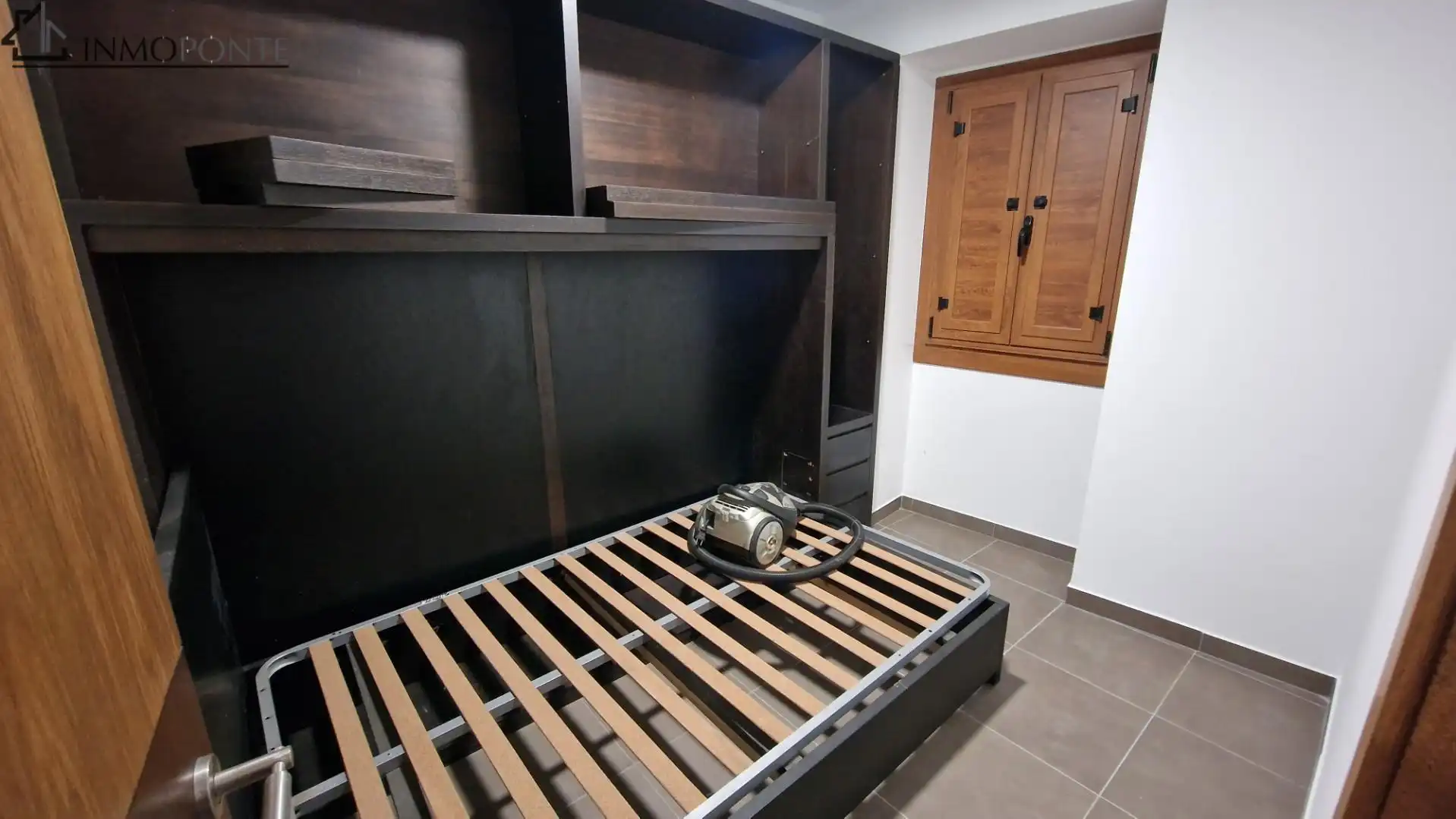 Habitación de Casa adosada en venta en Pontevedra Capital 