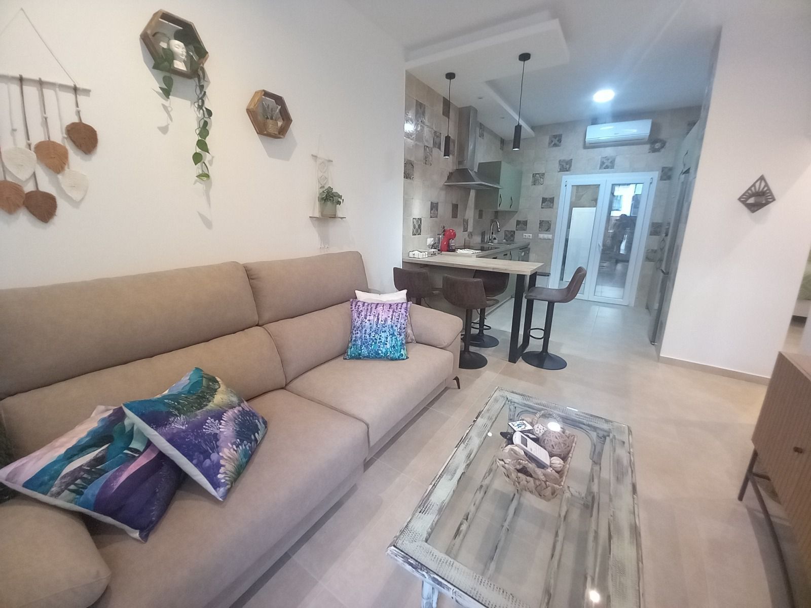 Sala d'estar de Pis en venda en Ronda amb Aire condicionat, Calefacció i Terrassa